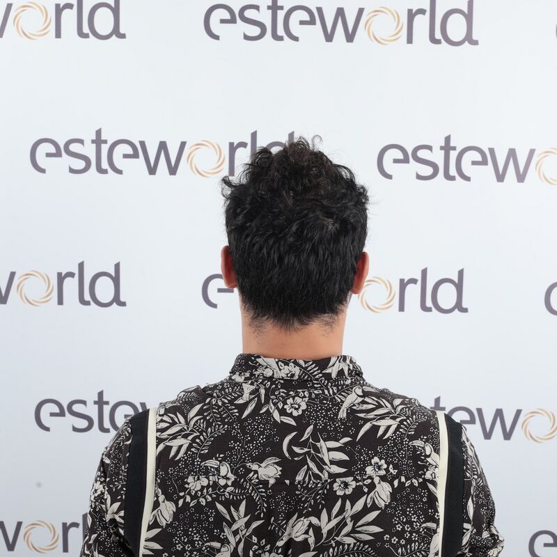 Petje af voor Esteworld